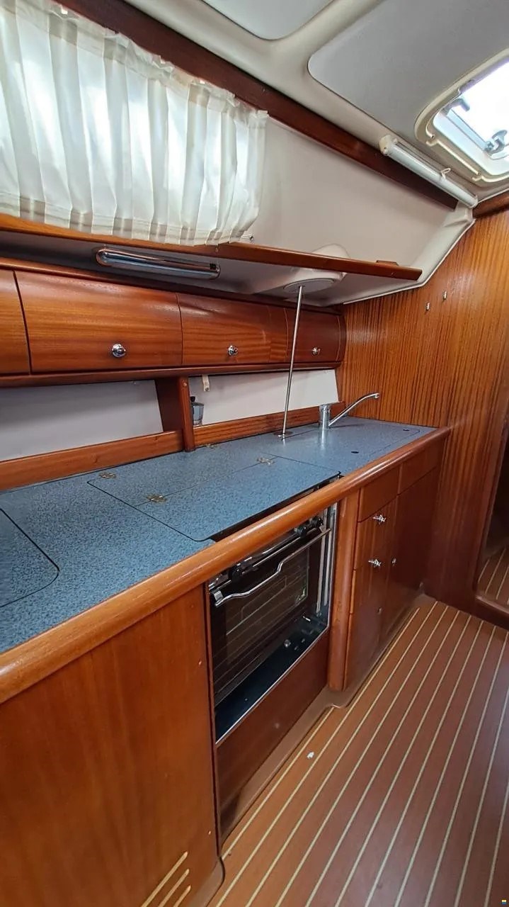 Bavaria 38 · 2002 zu verkaufen – Toskana (Livorno und Elba) — Foto 6