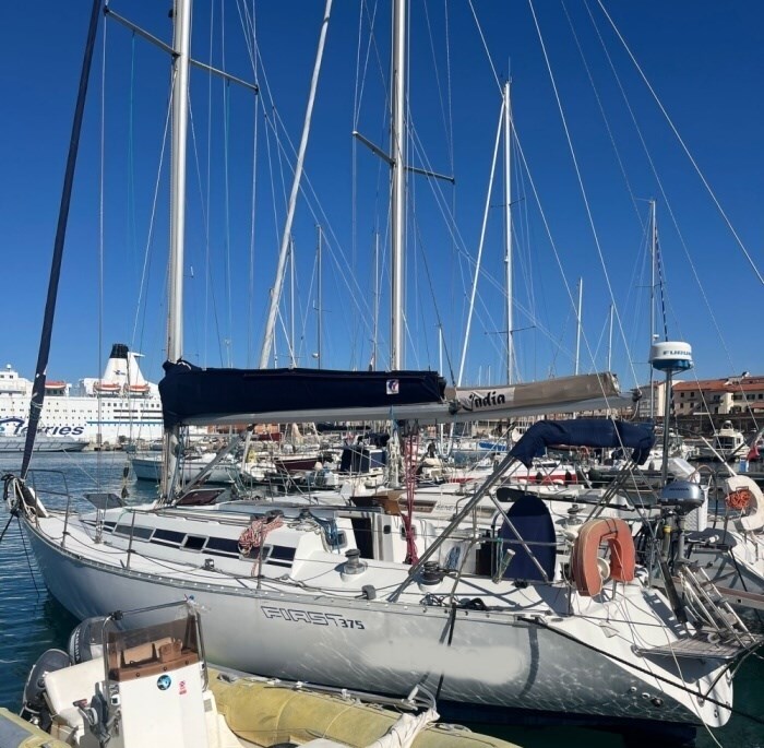 Beneteau First 375 · 1987 en venta en Toscana (Livorno y Elba) — foto 1