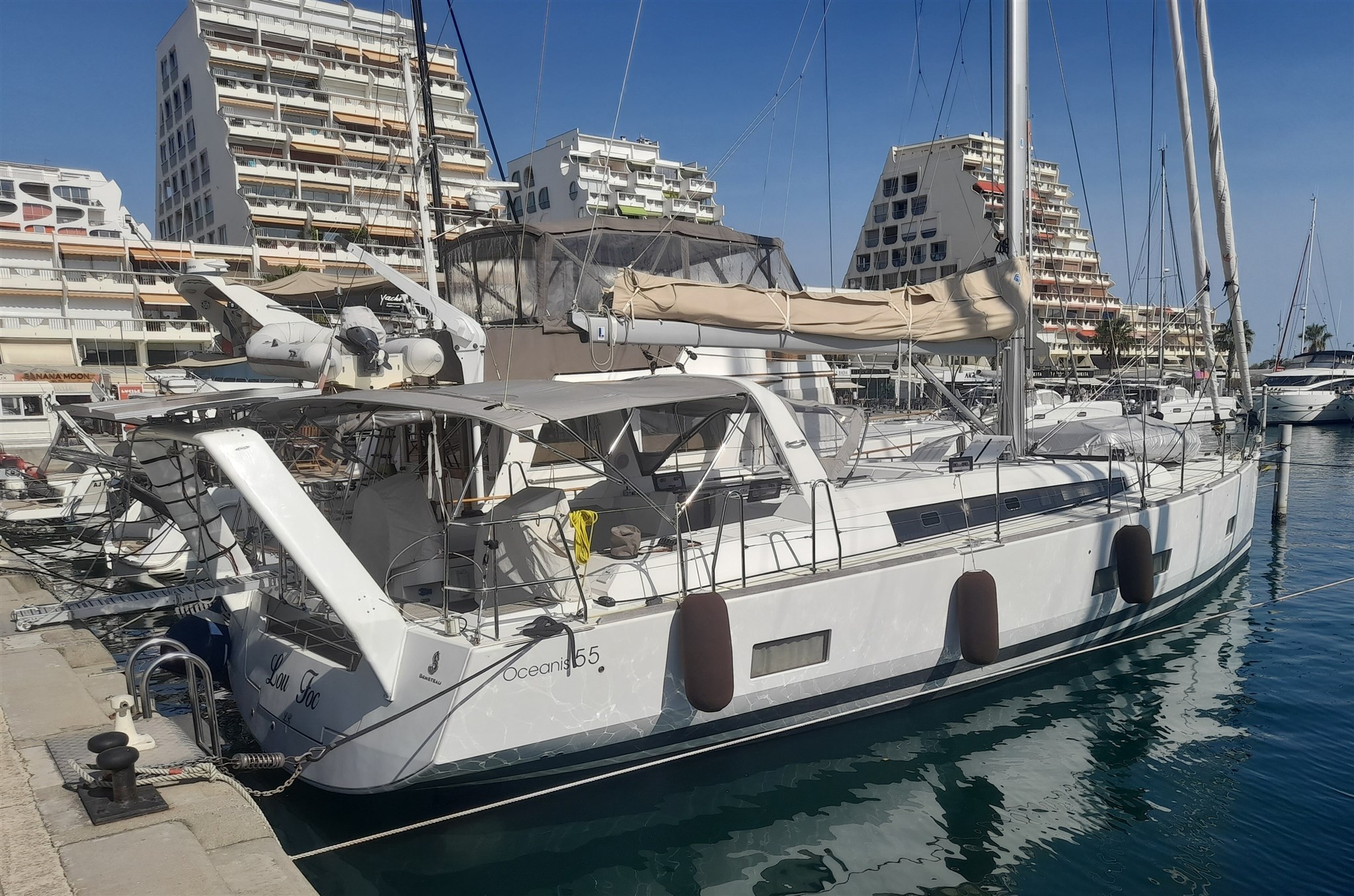 Beneteau Oceanis 55 · 2015 for sale in French Riviera — photo 1