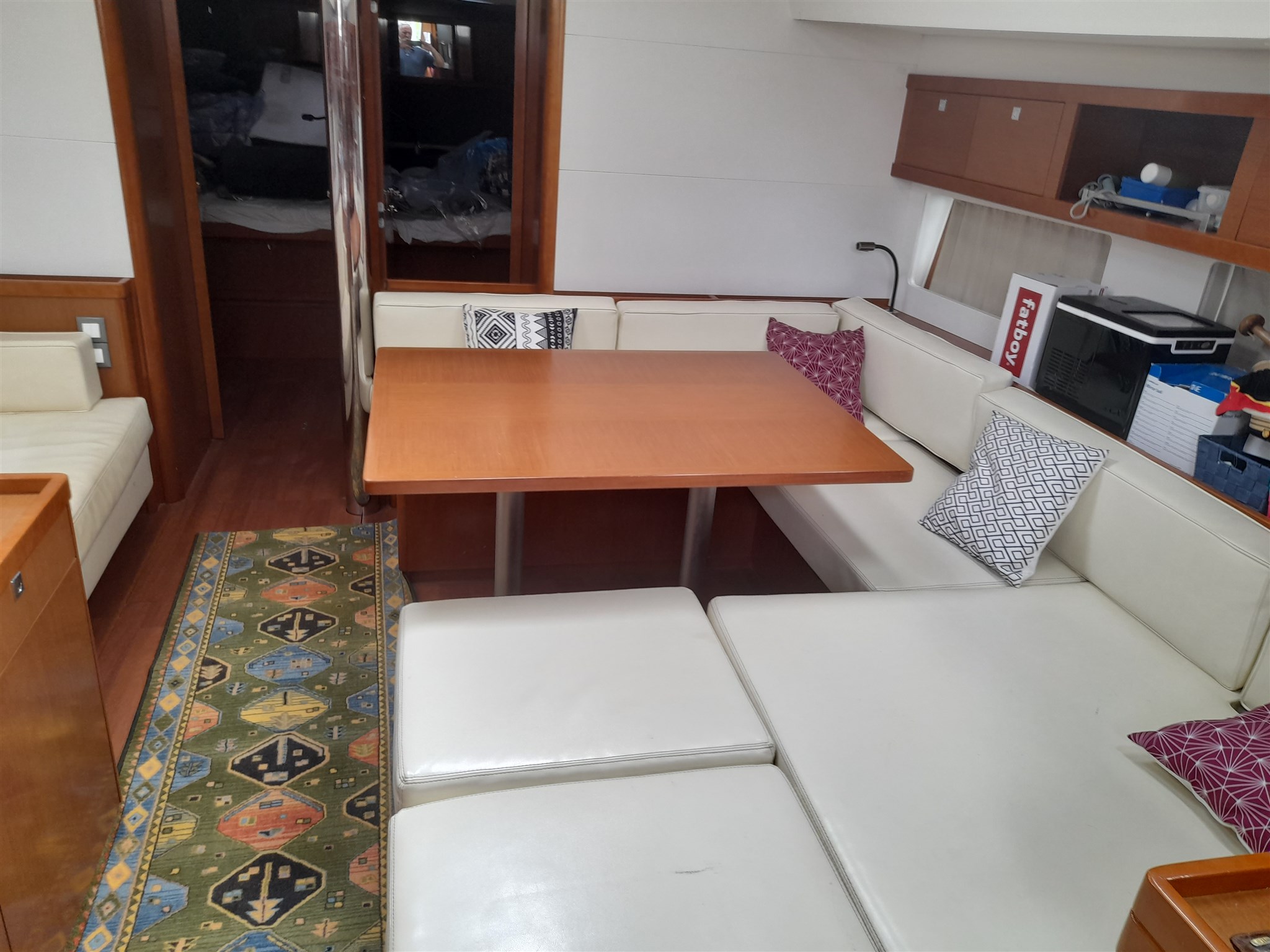 Beneteau Oceanis 55 · 2015 for sale in French Riviera — photo 9