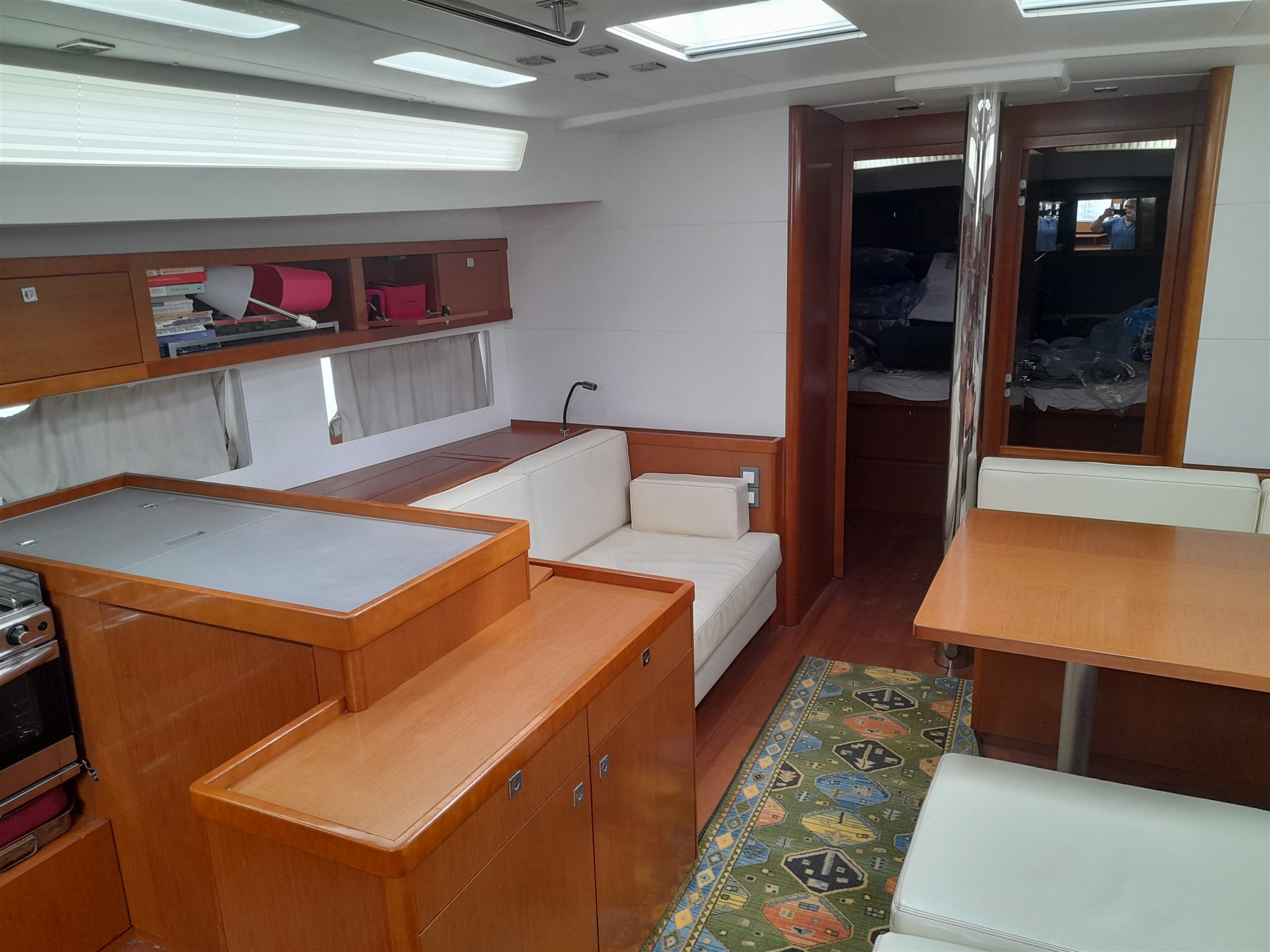 Beneteau Oceanis 55 · 2015 for sale in French Riviera — photo 10