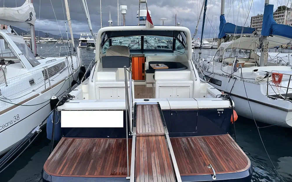 Uniesse 42 Open · 1999 zu verkaufen – Côte d'Azur — Foto 2