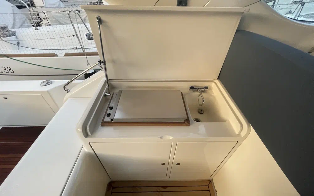 Uniesse 42 Open · 1999 zu verkaufen – Côte d'Azur — Foto 6