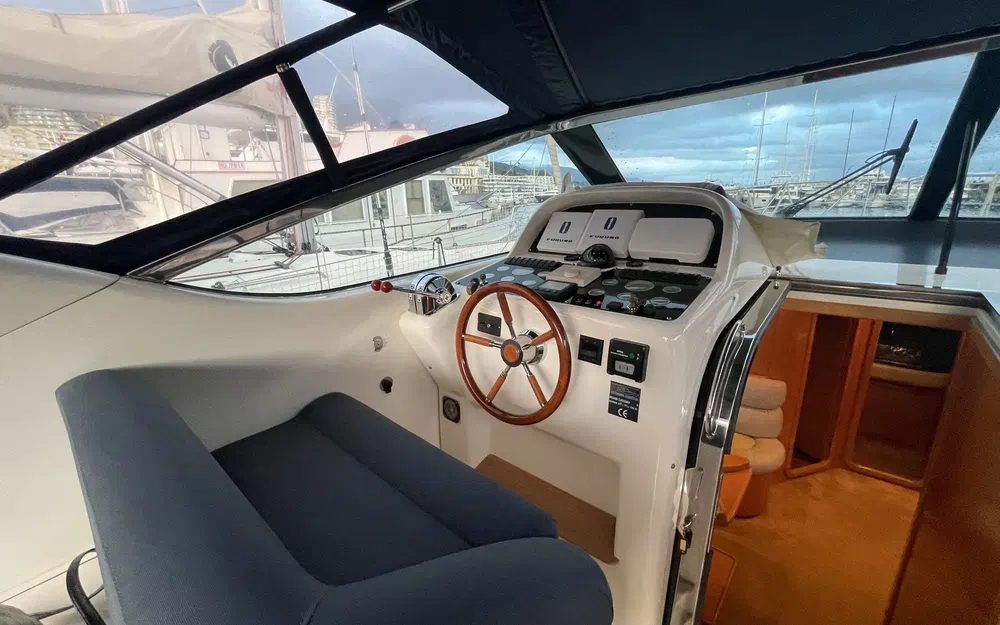 Uniesse 42 Open · 1999 zu verkaufen – Côte d'Azur — Foto 10