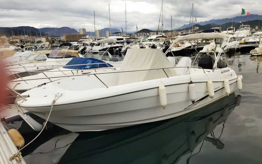 Jeanneau Cap Camarat 7.5 CC · 2012 for sale in French Riviera — photo 3