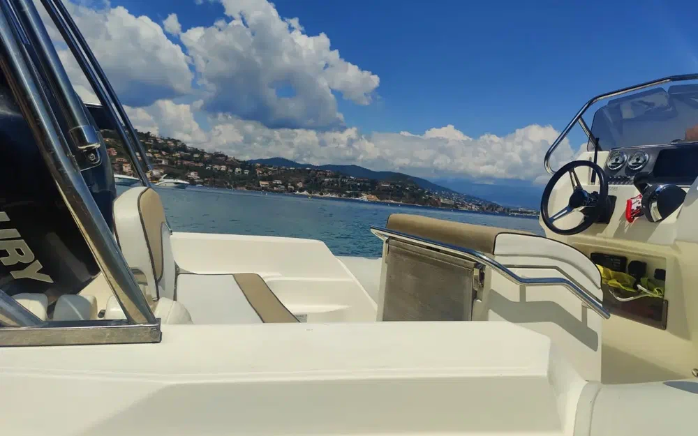Lomac 710 IN · 2017 en venta en Costa Azul — foto 3