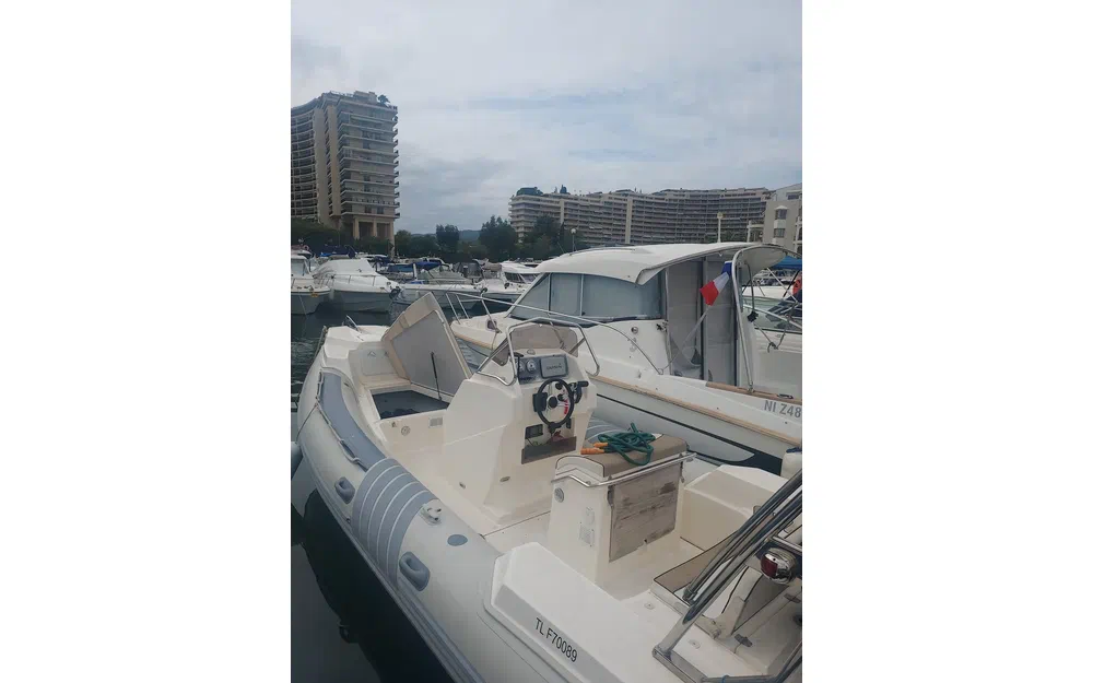 Lomac 710 IN · 2017 en venta en Costa Azul — foto 6