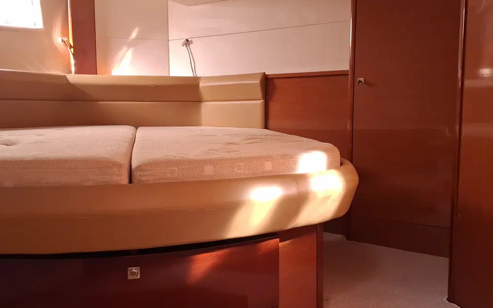 Jeanneau Prestige 42 · 2010 for sale in French Riviera — photo 10