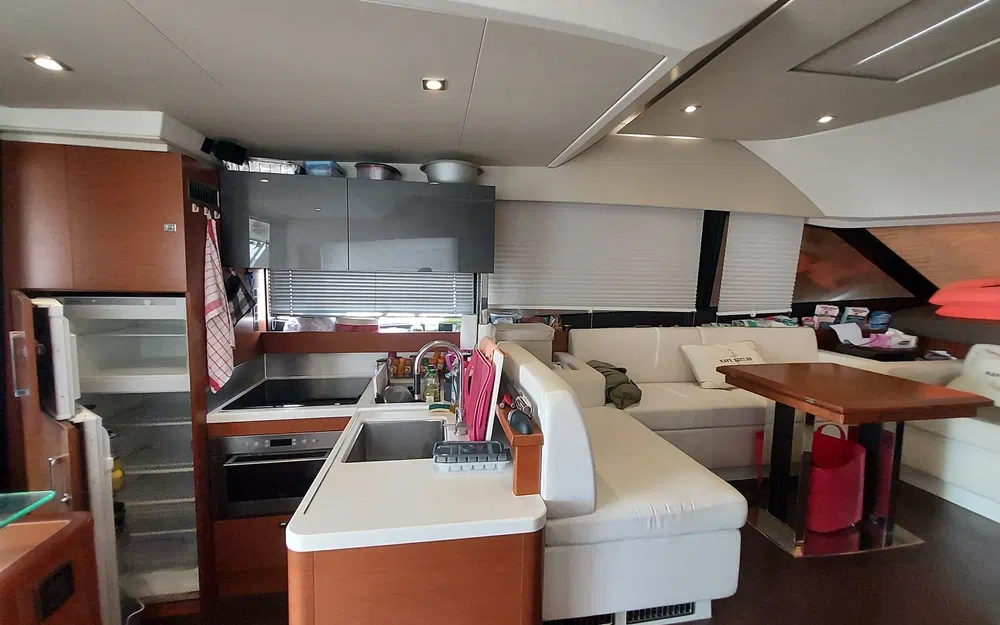 Jeanneau Prestige 500 Fly · 2014 for sale in French Riviera — photo 3