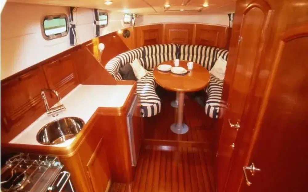 Beneteau Ombrine 900 · 1999 for sale in French Riviera — photo 3