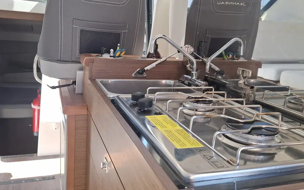 Jeanneau Merry Fisher 895 · 2021 en venta en Costa Azul — foto 5