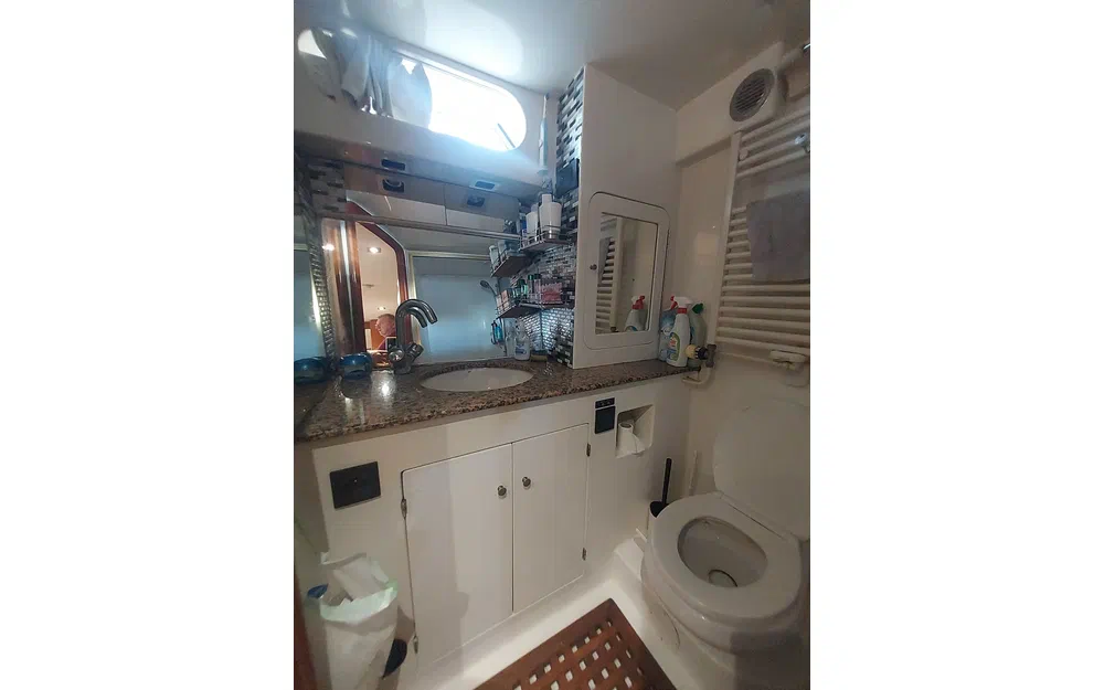 President 585 · 1996 for sale in French Riviera — photo 7