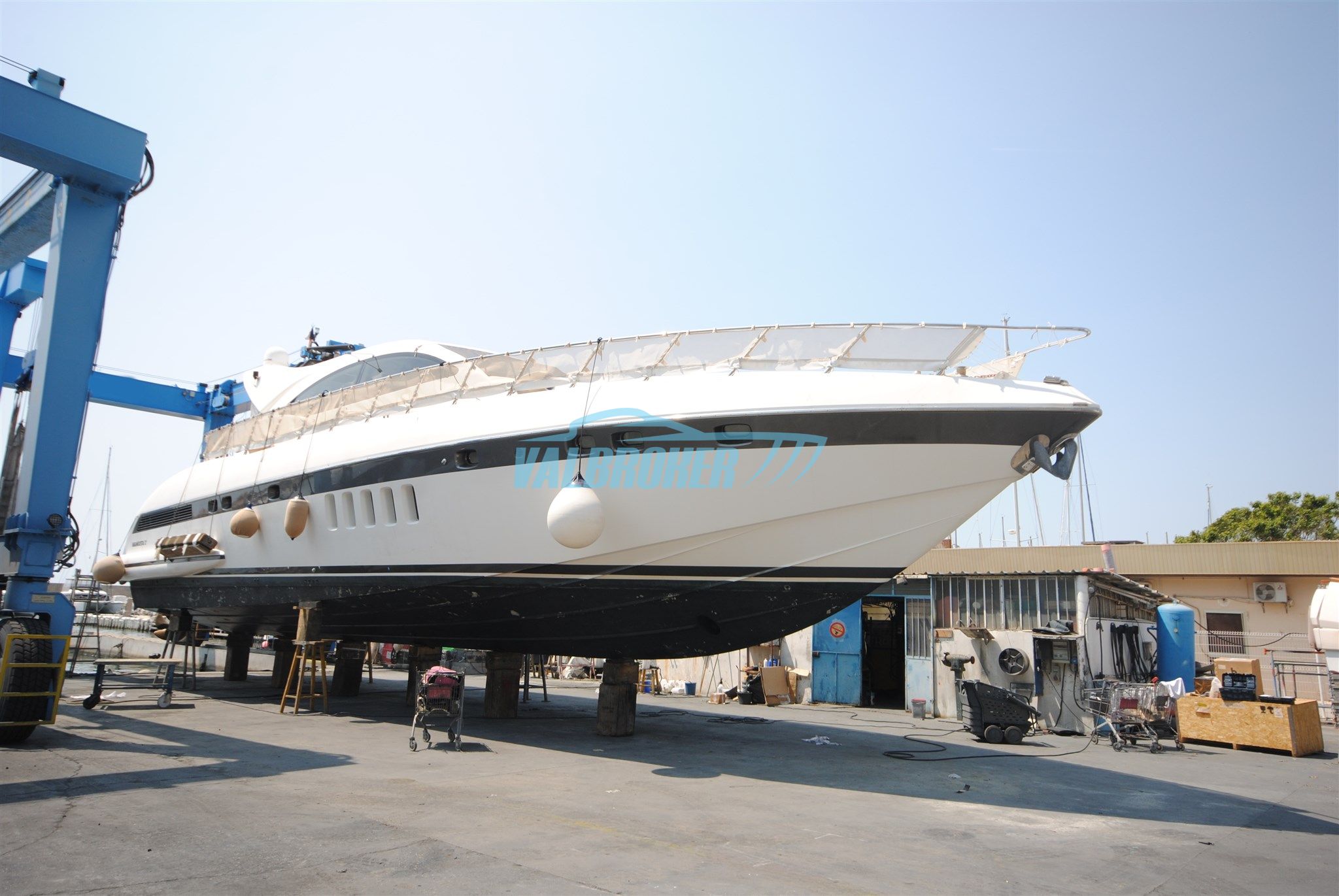 Overmarine Mangusta 72 · 1999 for sale in Liguria & Genoa — photo 3