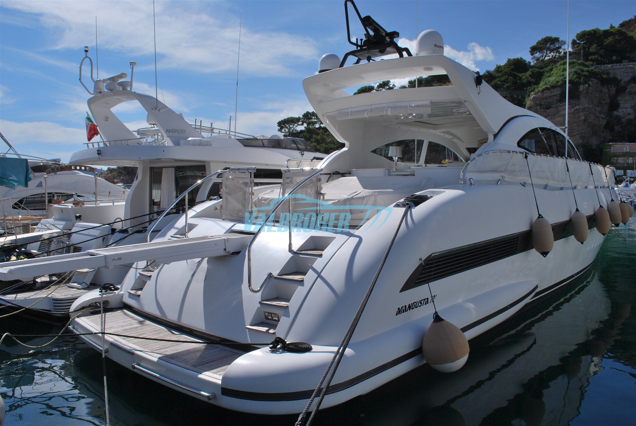 Overmarine Mangusta 72 · 1999 for sale in Liguria & Genoa — photo 4