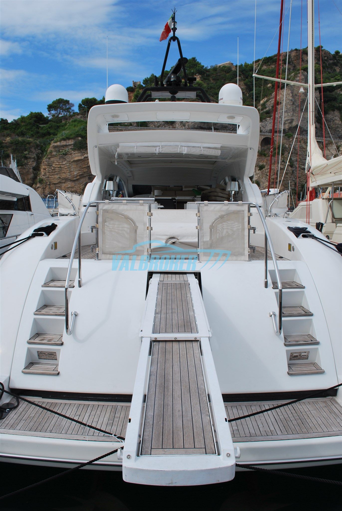 Overmarine Mangusta 72 · 1999 for sale in Liguria & Genoa — photo 9