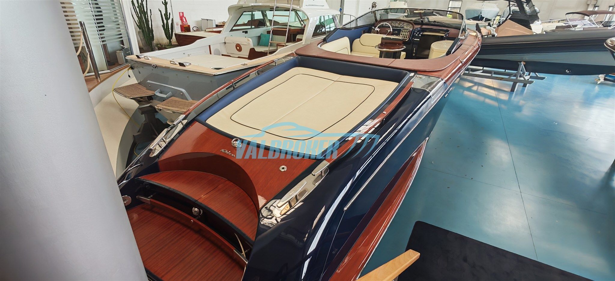 Riva Aquariva 33 · 2006 à vendre – Autre zone — photo 3