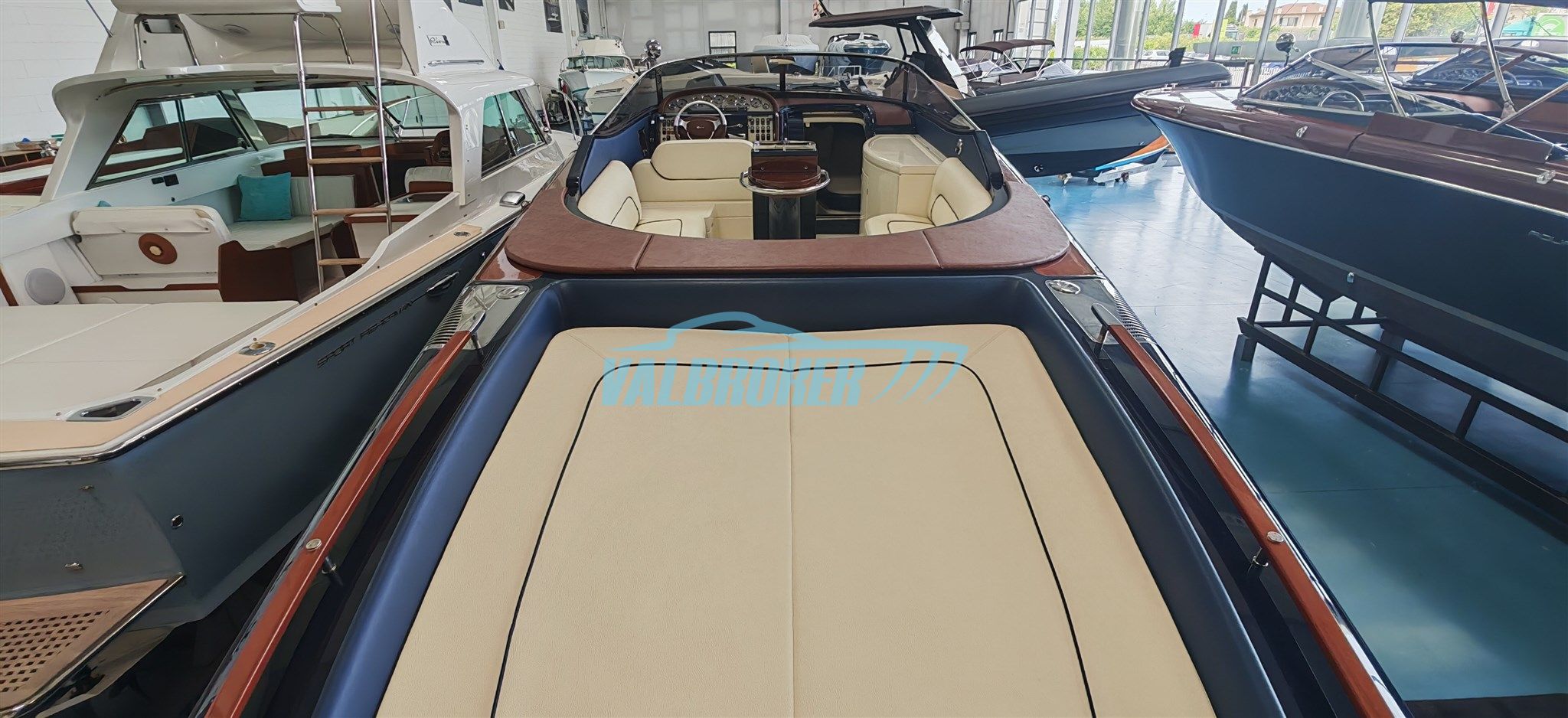 Riva Aquariva 33 · 2006 à vendre – Autre zone — photo 5