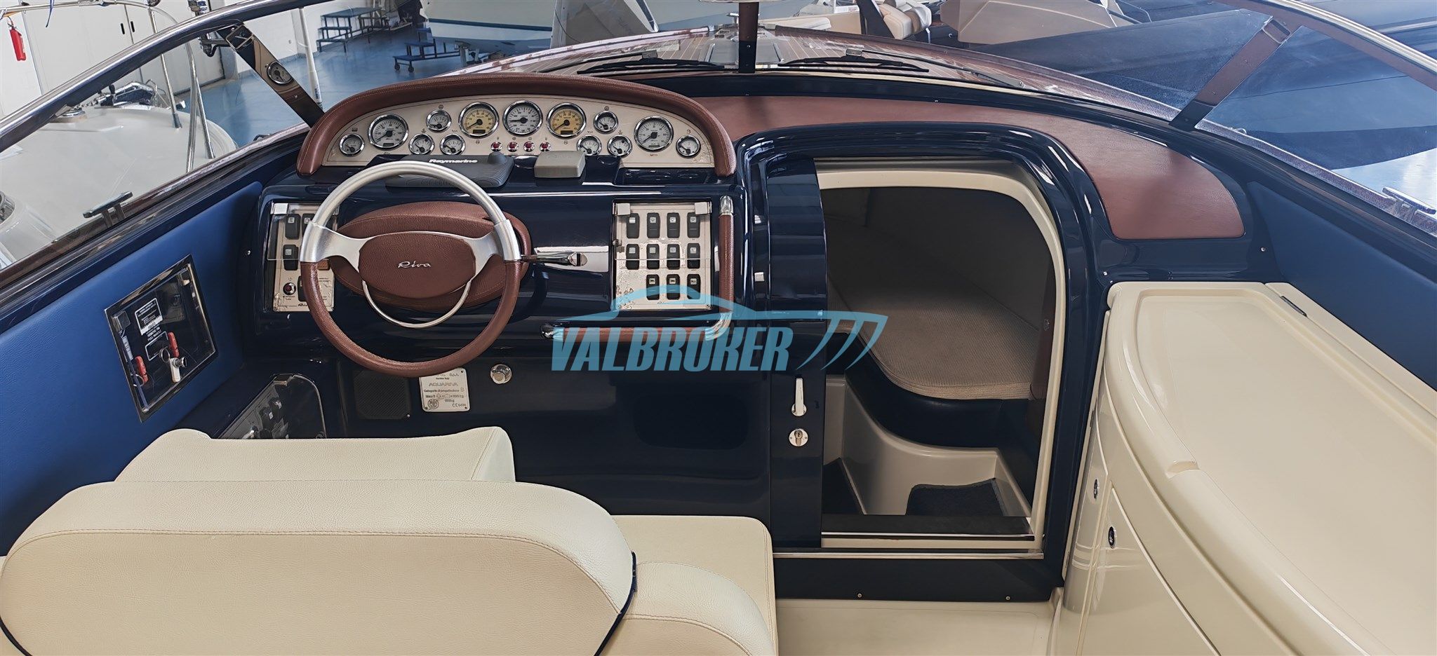 Riva Aquariva 33 · 2006 à vendre – Autre zone — photo 8