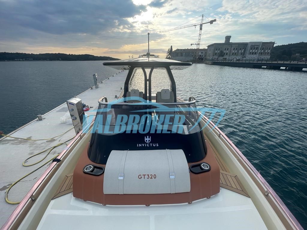 Invictus GT320 · 2023 in vendita in Altra zona — foto 5
