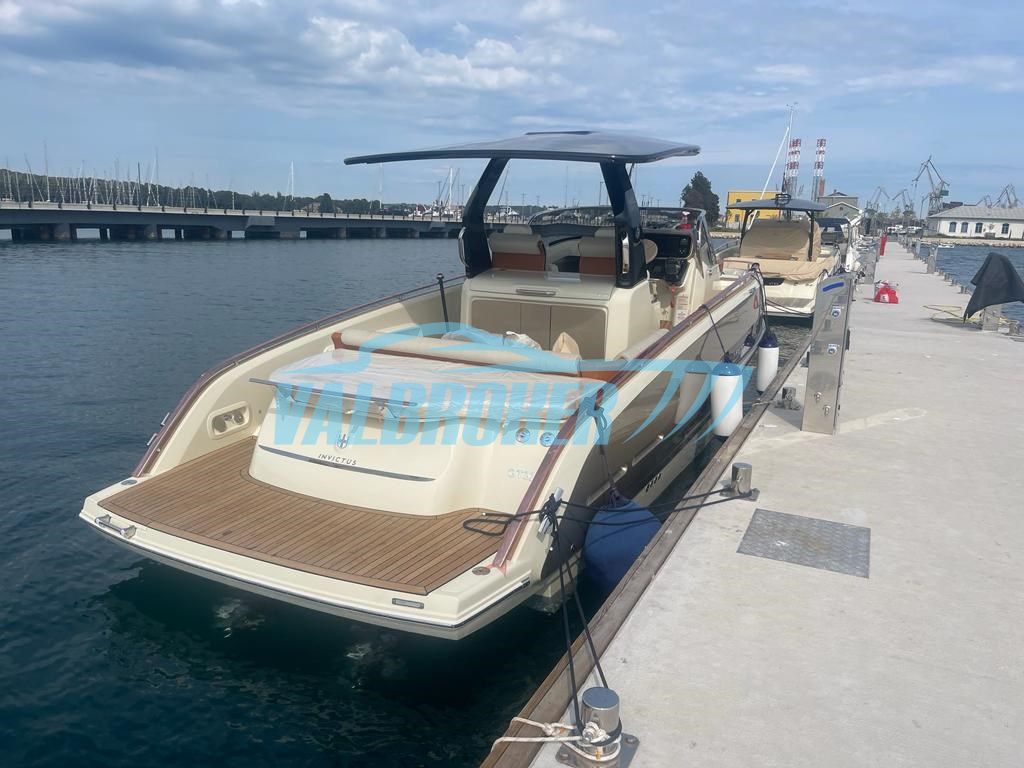 Invictus GT320 · 2023 in vendita in Altra zona — foto 7
