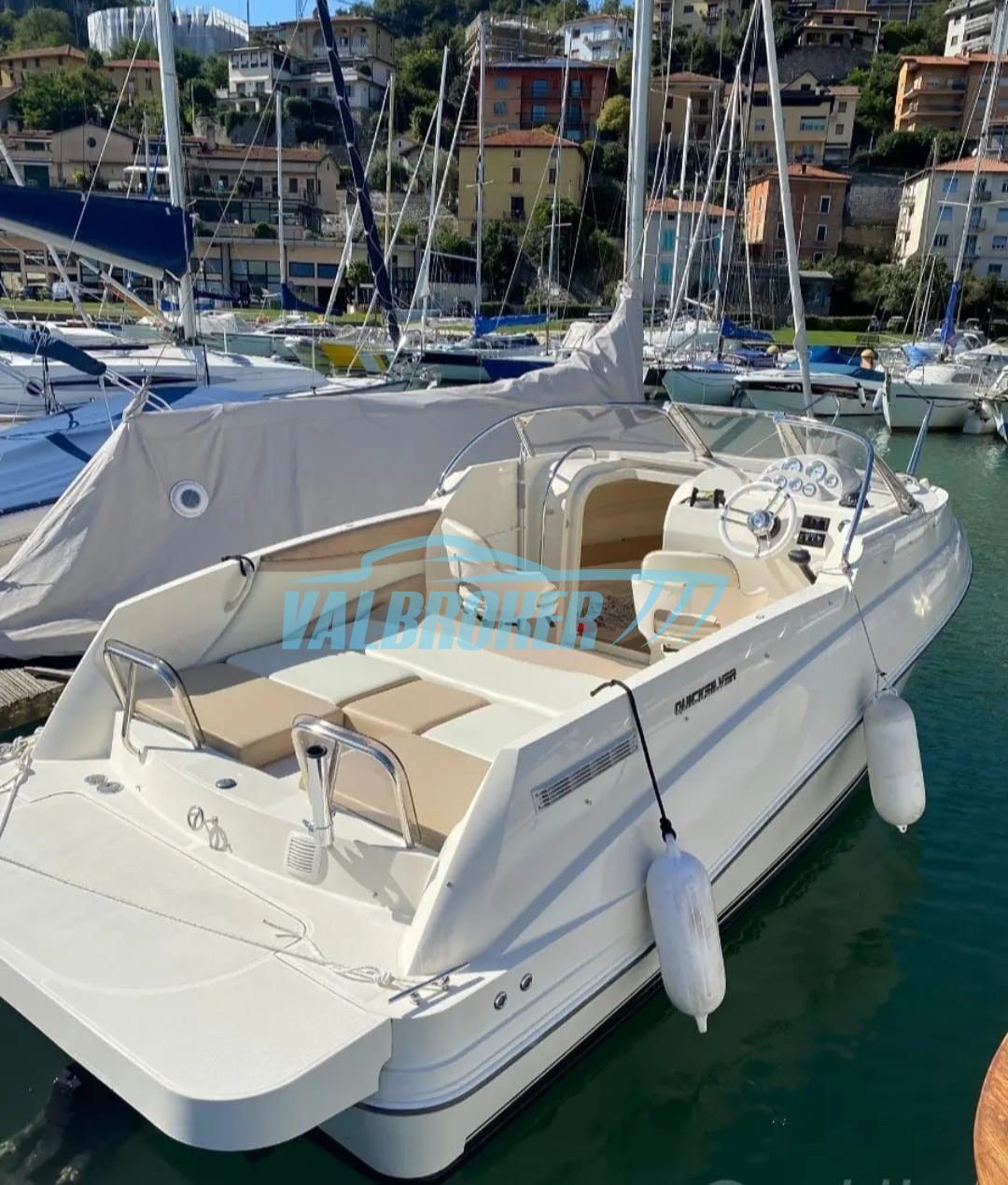 Quicksilver Activ 640 Cabin · 2011 en venta en Otra zona — foto 4