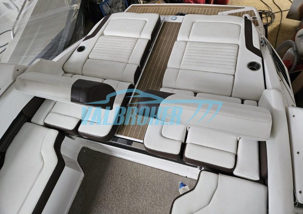 Regal Marine 2500 · 2016 in vendita in Altra zona — foto 5