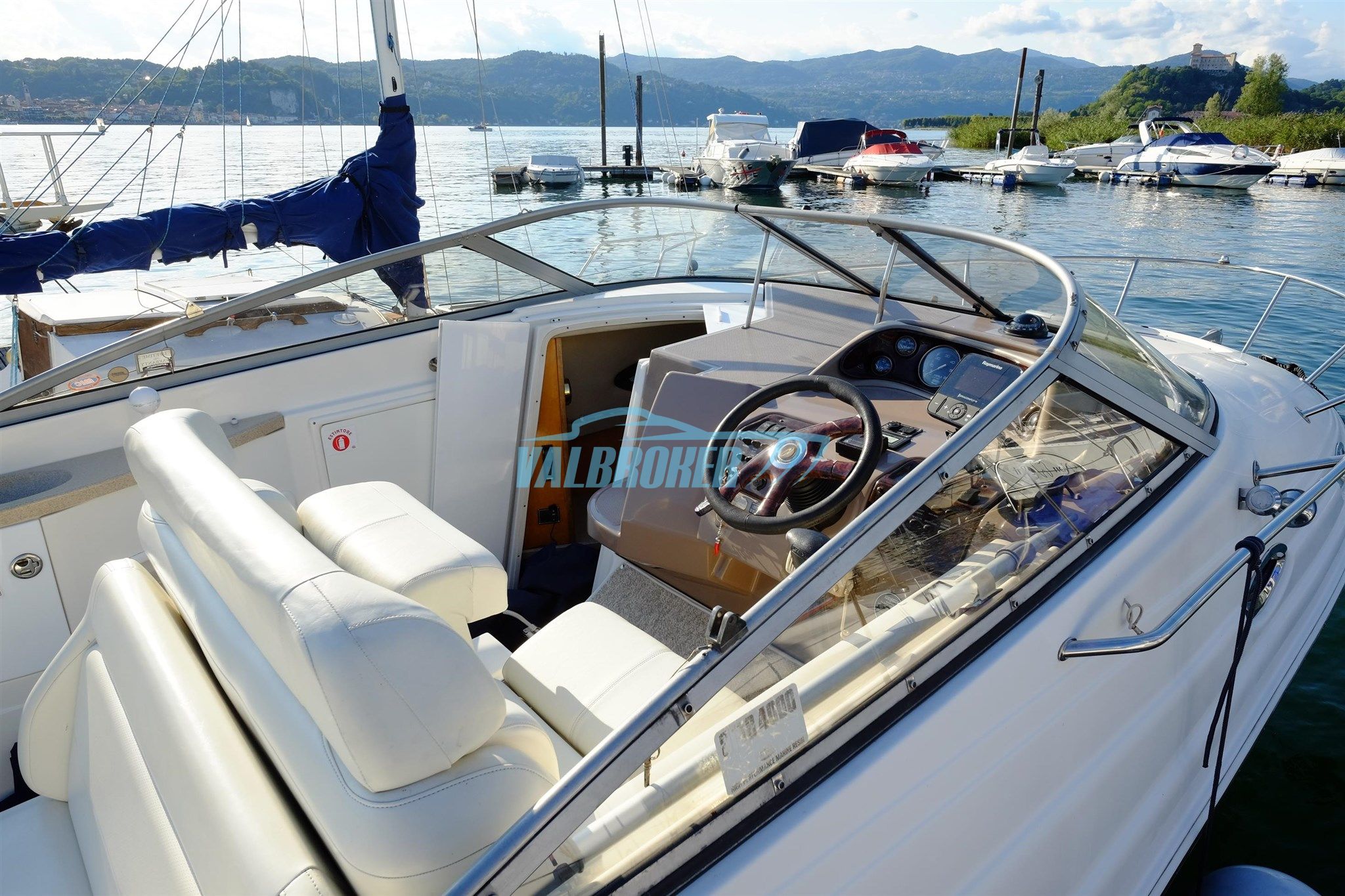 Regal Marine COMMODORE 2665 · 2002 in vendita in Altra zona — foto 3