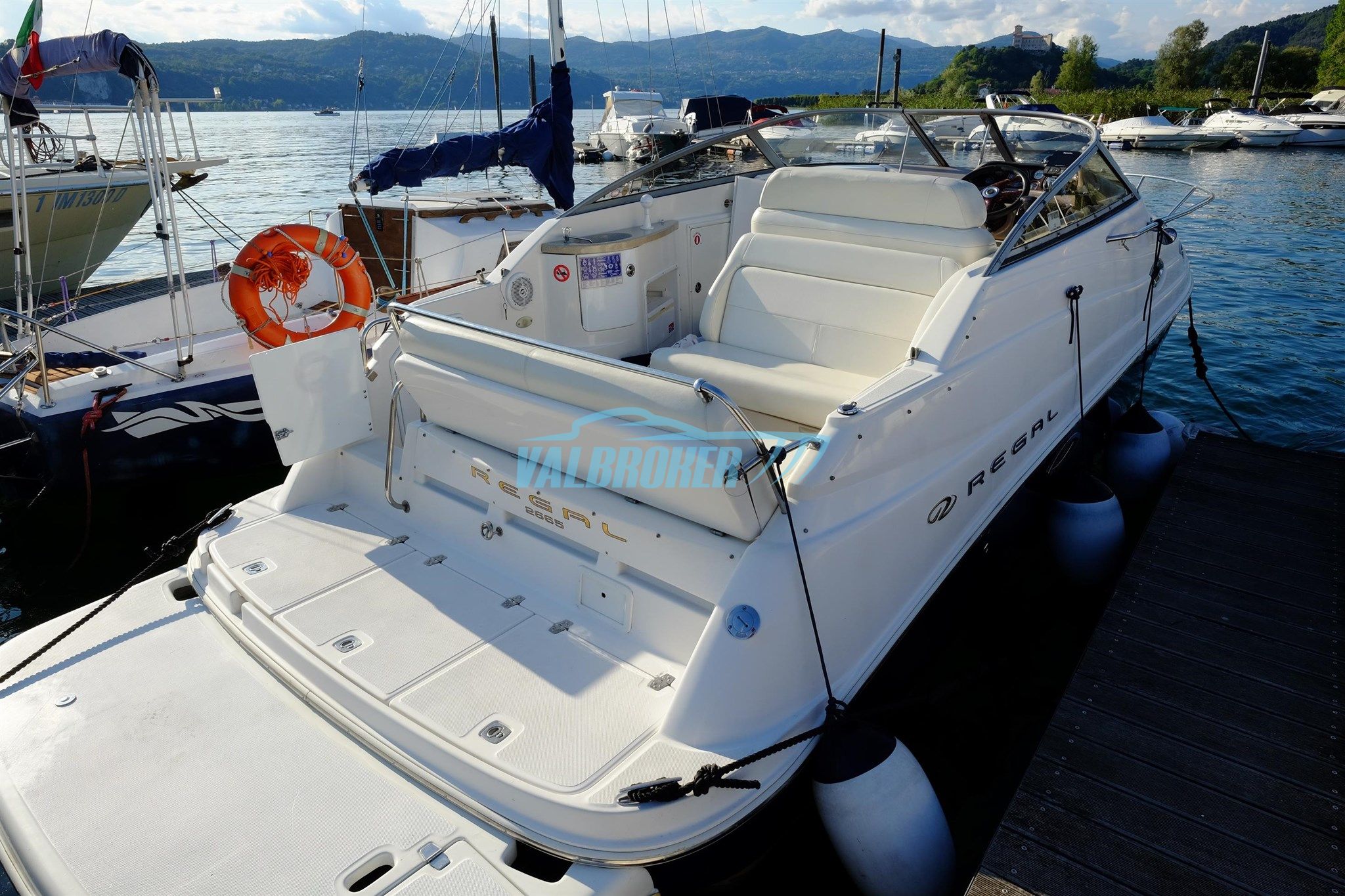 Regal Marine COMMODORE 2665 · 2002 in vendita in Altra zona — foto 4