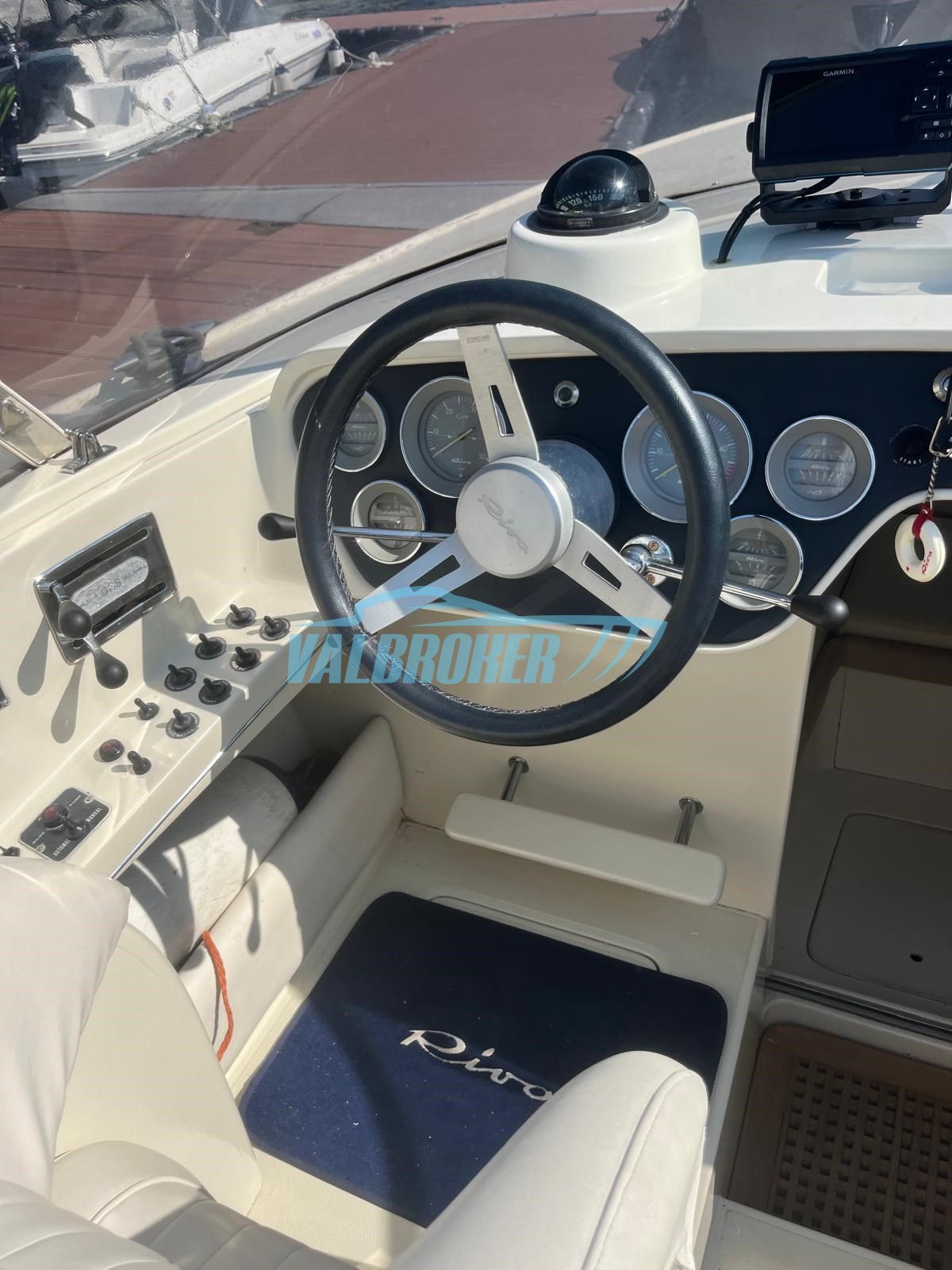 Riva SAINT TROPEZ · 1981 for sale in Other area — photo 3