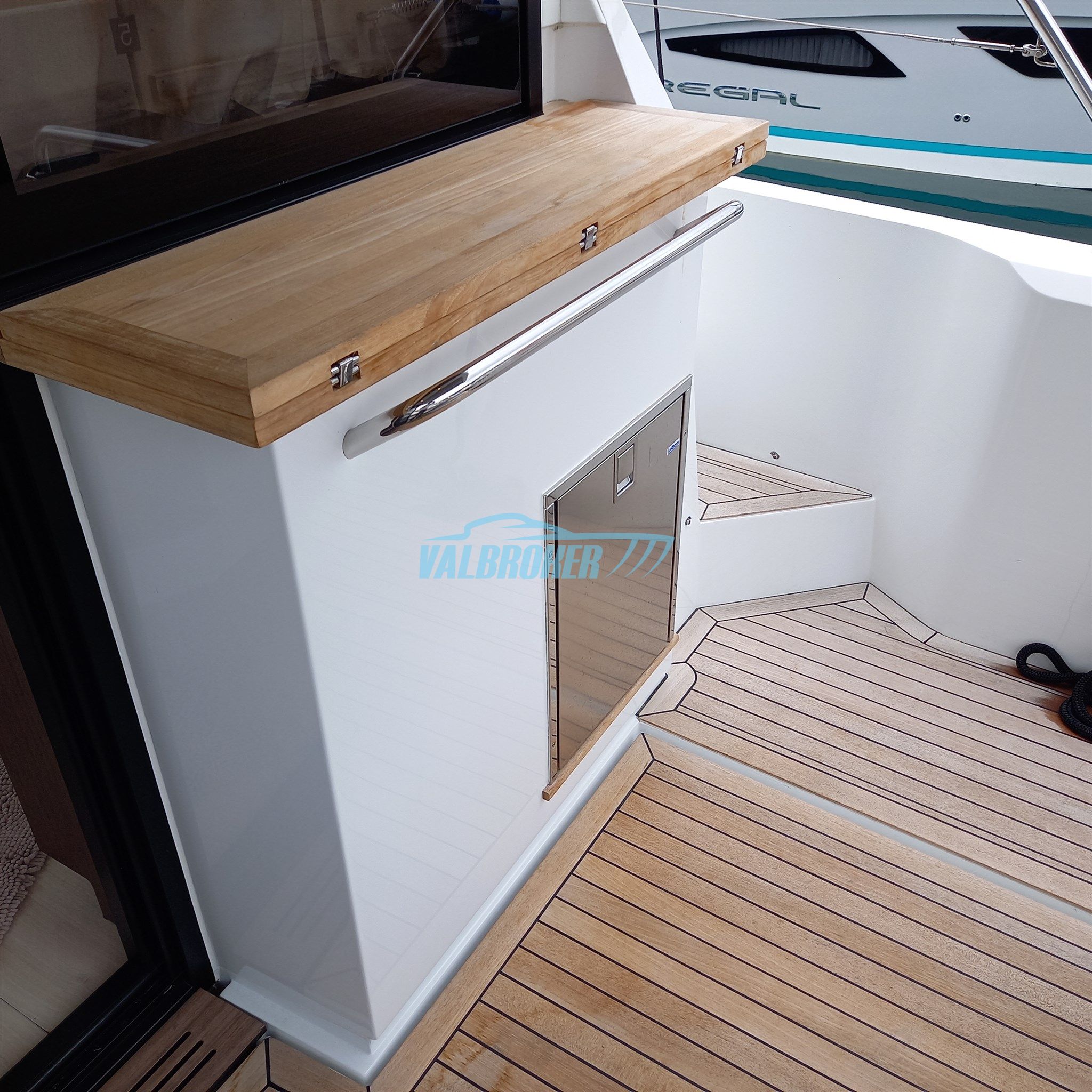 Sealine C335V · 2022 zu verkaufen – Ligurien und Genua — Foto 8