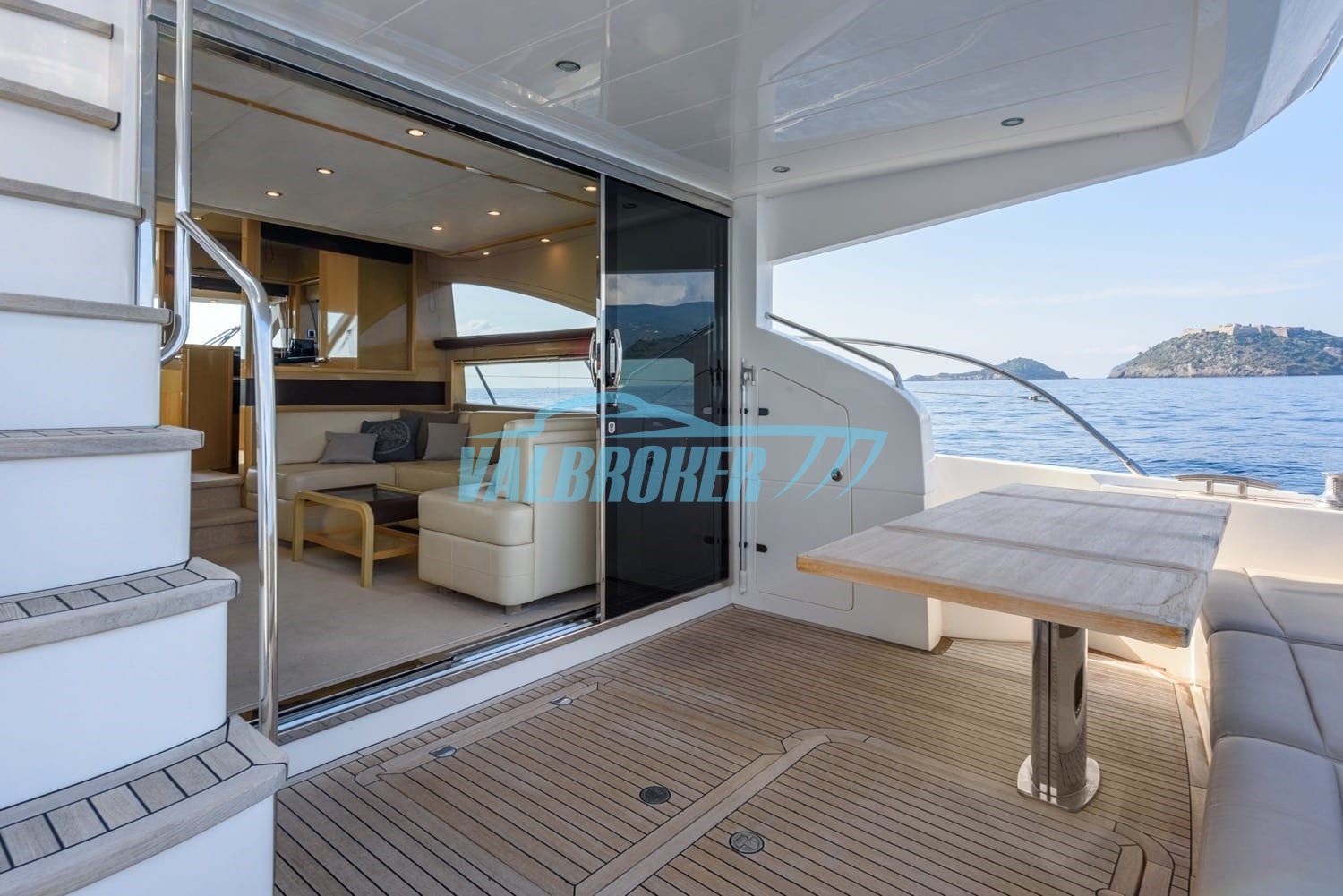 Princess Yachts 62 fly · 2010 for sale in Tuscany (Livorno & Elba) — photo 4