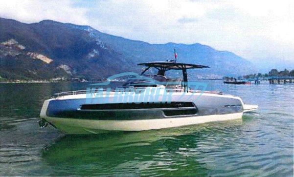 Invictus GT370 · 2019 in vendita in Altra zona — foto 2