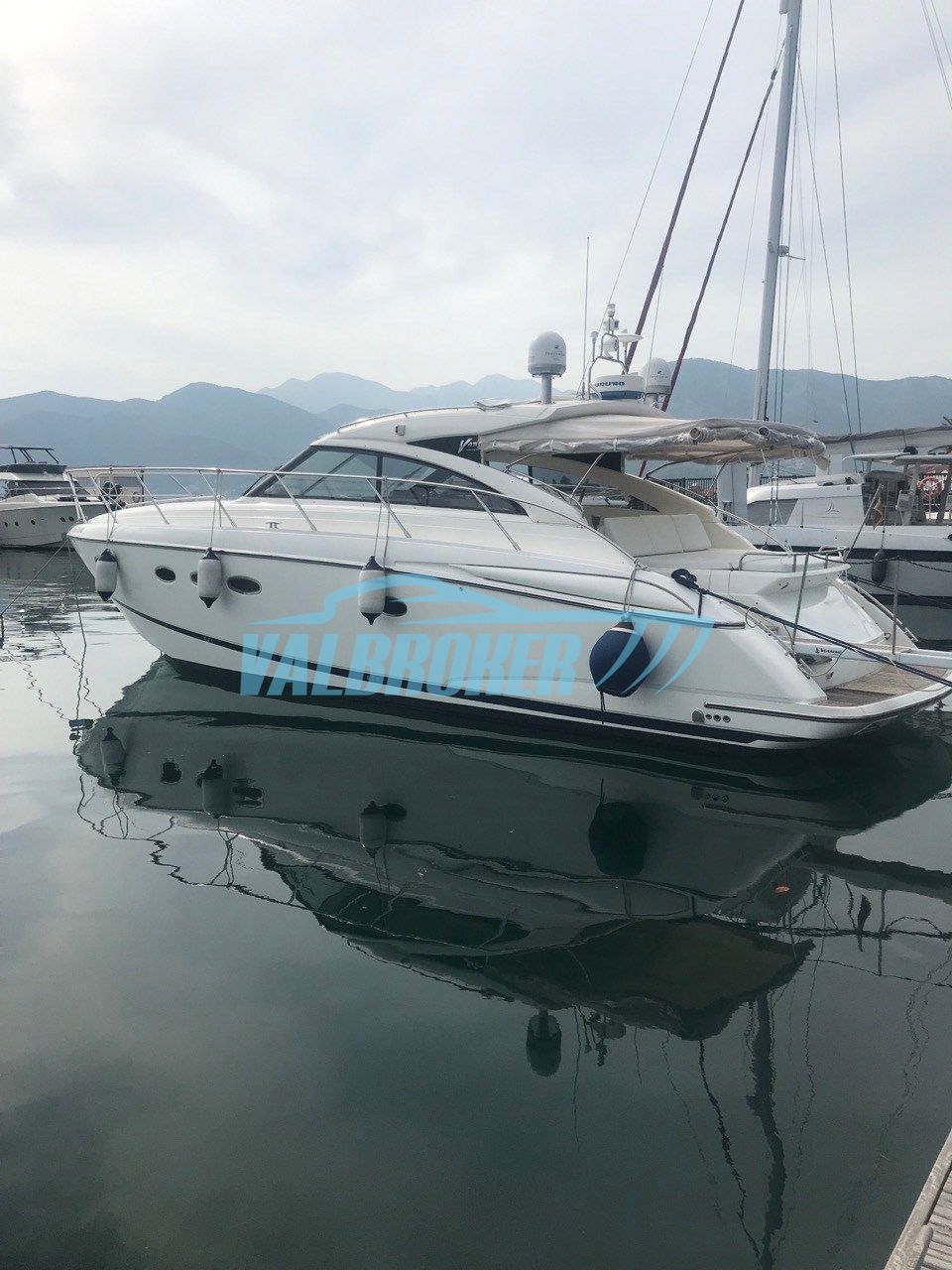 Princess Yachts V 45 · 2008 zu verkaufen – Montenegro — Foto 2