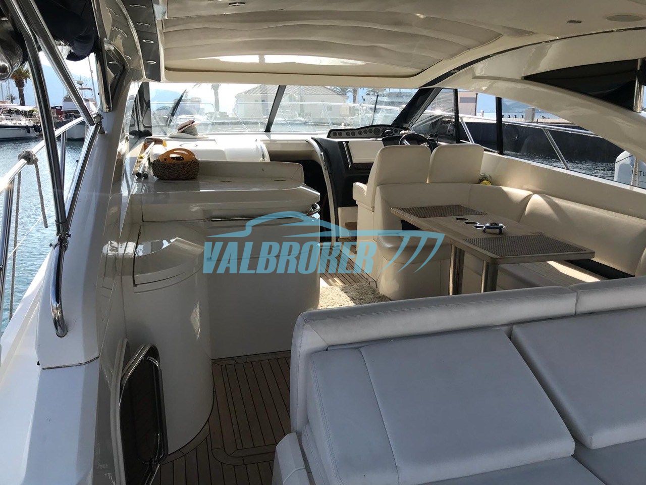 Princess Yachts V 45 · 2008 zu verkaufen – Montenegro — Foto 8