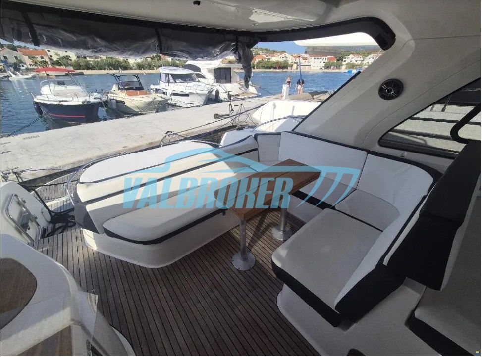 Bavaria 43 HT · 2011 en venta en Croacia — foto 7