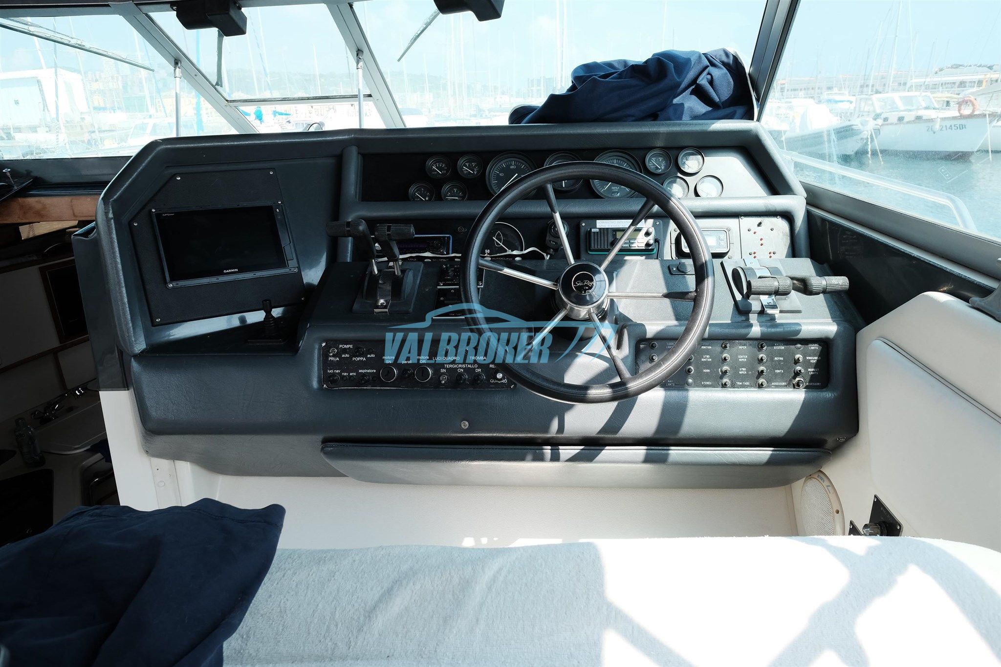 Sea Ray 370 SUNDANCER · 1992 en venta en Liguria y Génova — foto 3