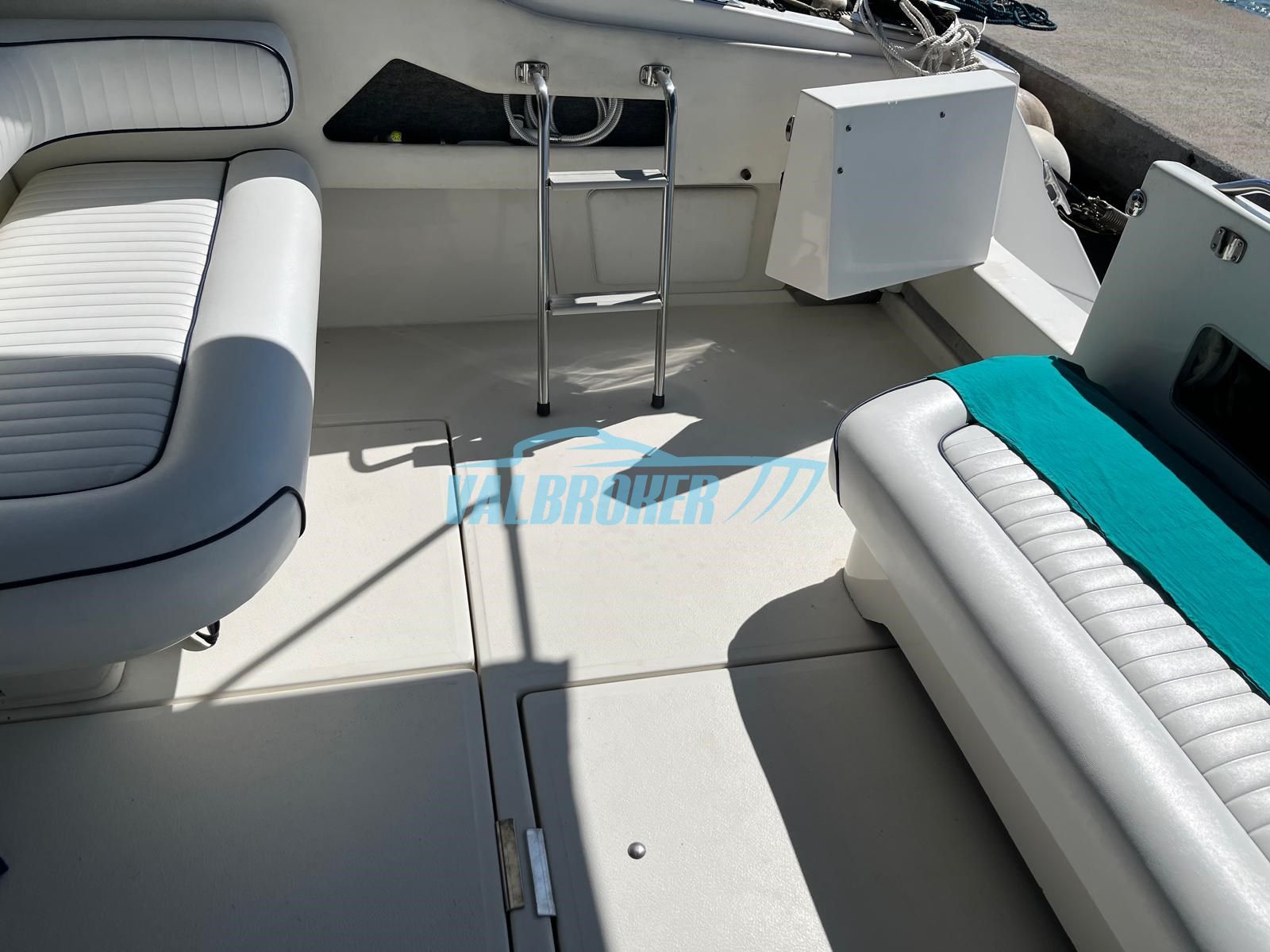 Sea Ray 370 SUNDANCER · 1992 en venta en Liguria y Génova — foto 7
