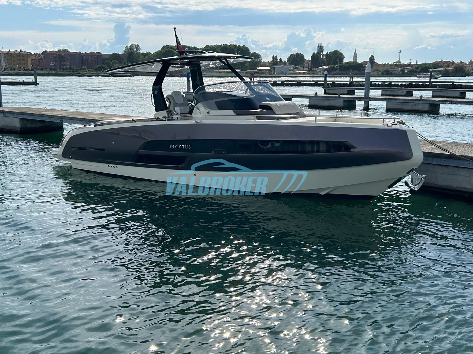 Invictus GT320 · 2024 en venta en Otra zona — foto 2