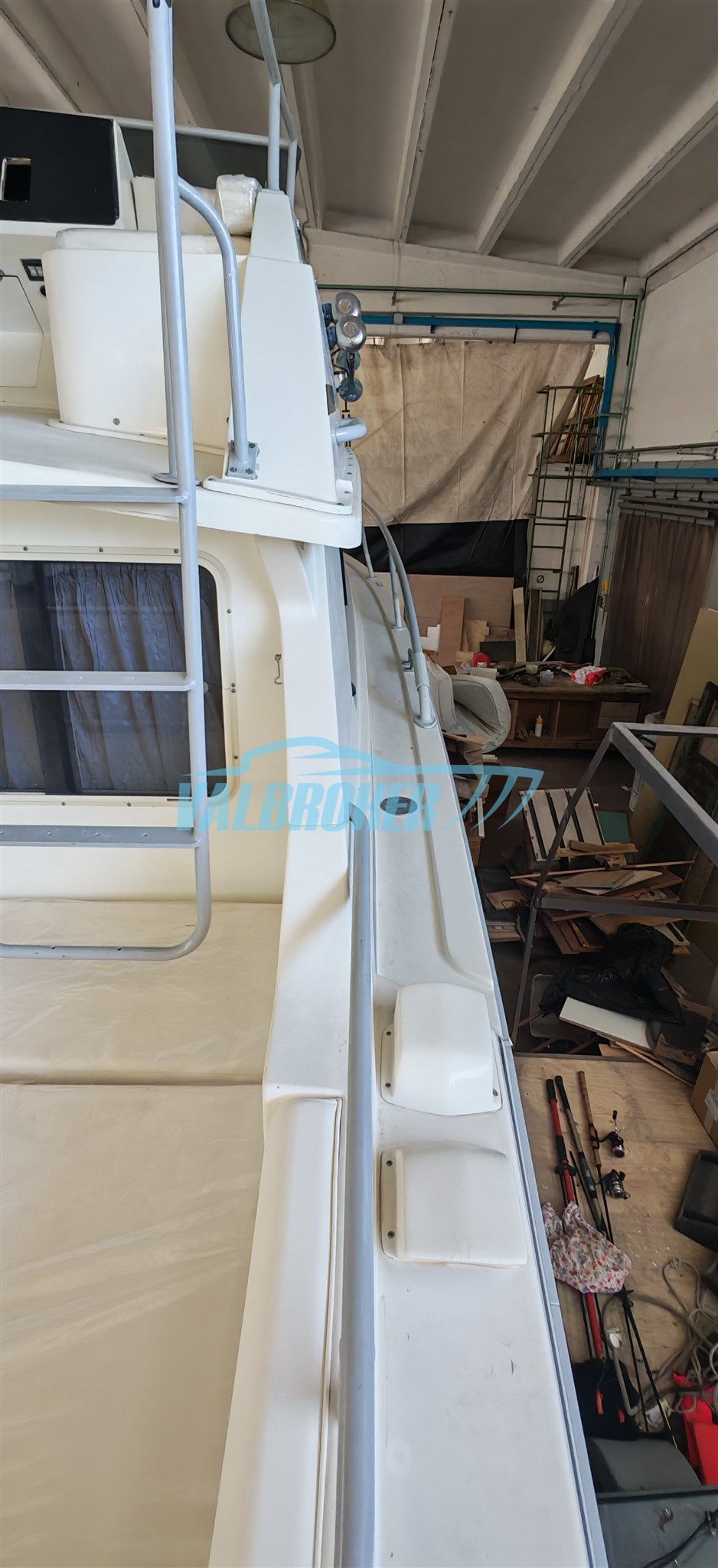 Bertram Yacht 28 Fly · 1991 à vendre – Autre zone — photo 6
