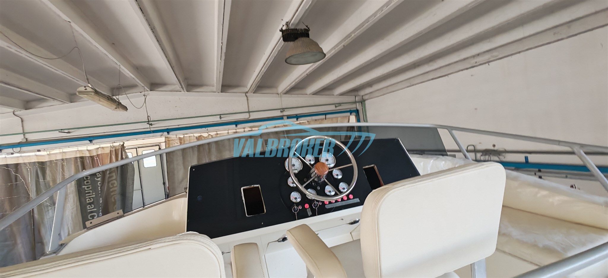 Bertram Yacht 28 Fly · 1991 à vendre – Autre zone — photo 9
