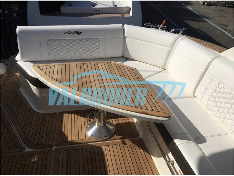 Sea Ray 320 Sundancer · 2018 for sale in Other area — photo 7