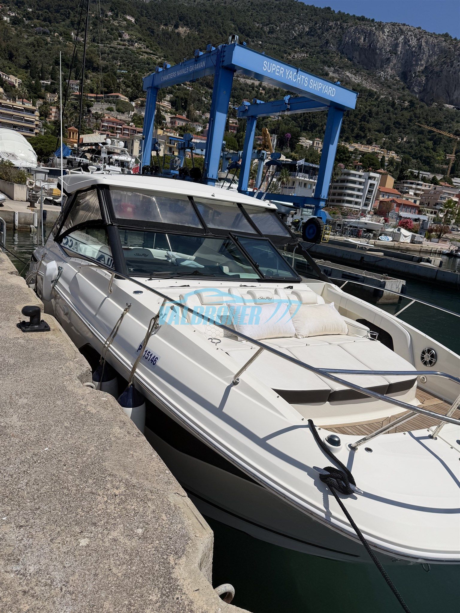 Sea Ray 320 Sundancer · 2018 for sale in Other area — photo 8
