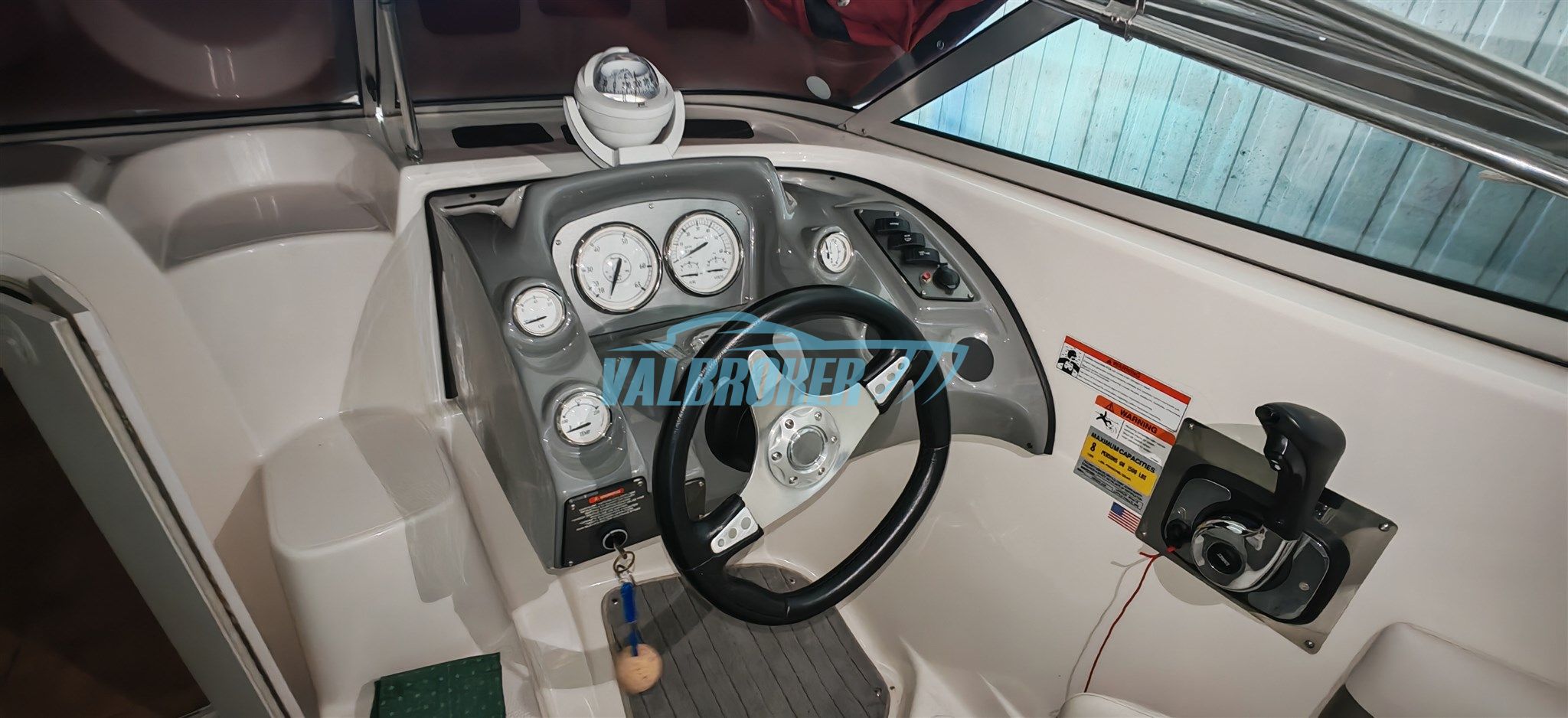 Larson Boats 216 Senza · 2009 zu verkaufen – Andere Region — Foto 9