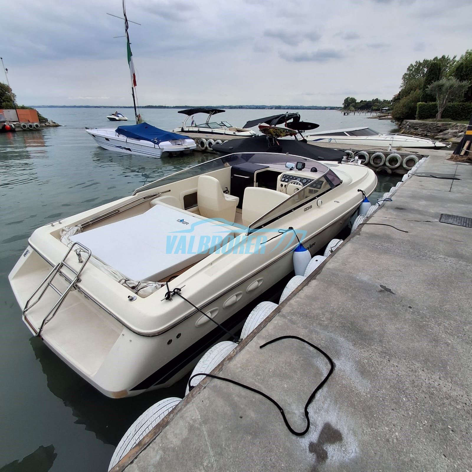 Ilver Galaxi 28 · 1990 in vendita in Altra zona — foto 7