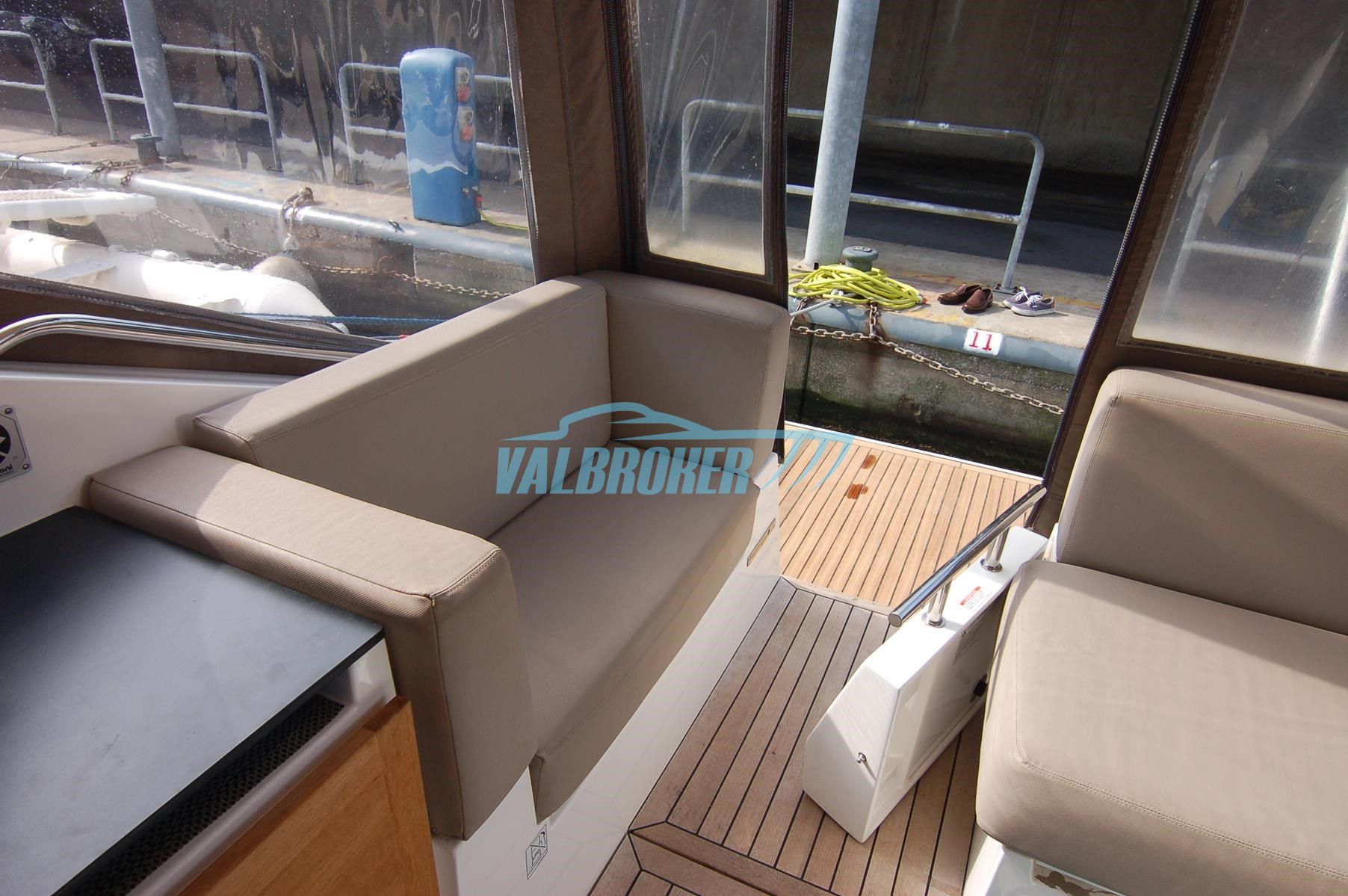 Sealine SC 35 · 2011 in vendita in Liguria e Genova — foto 8