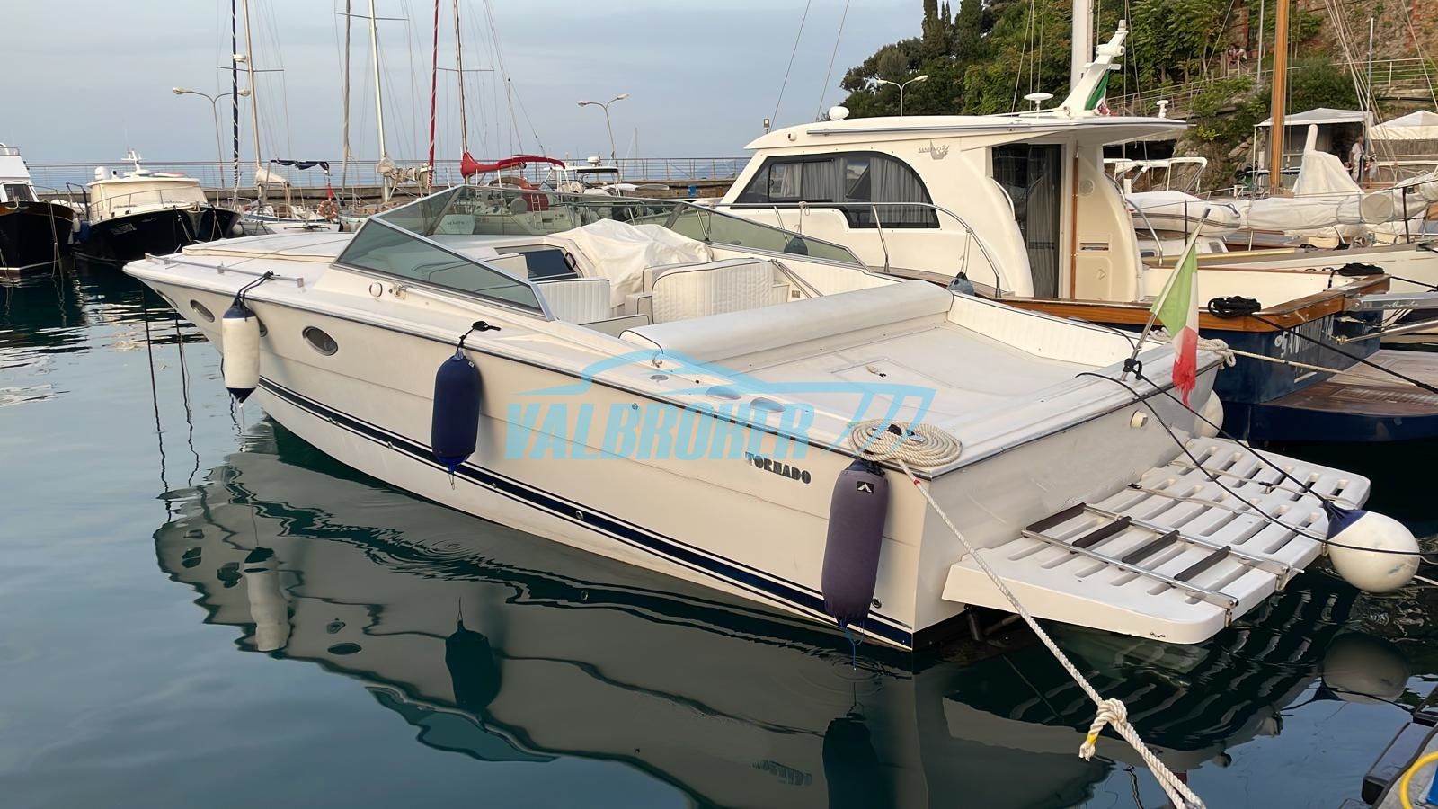 Tornado 38 · 1992 en venta en Toscana (Livorno y Elba) — foto 2