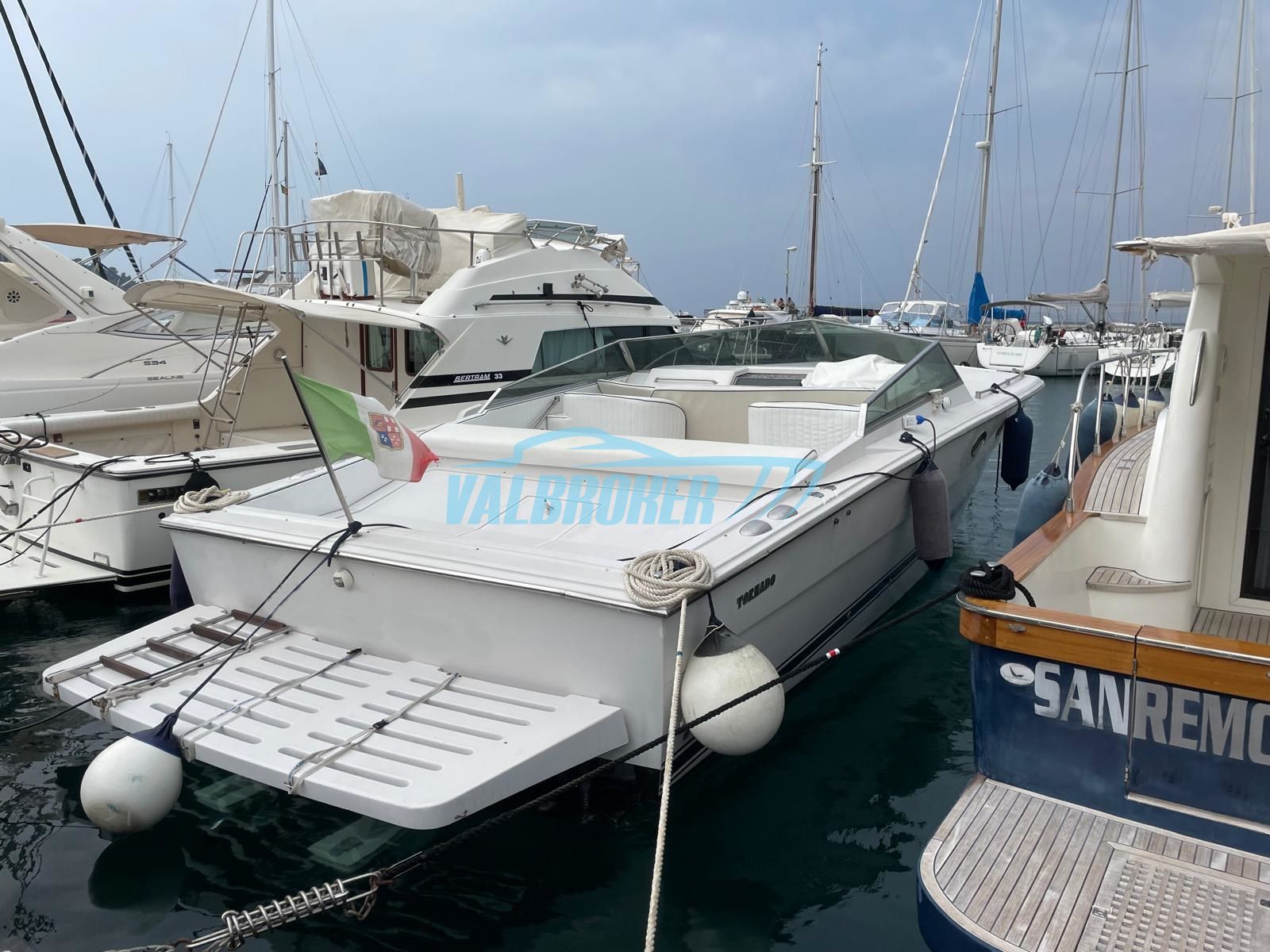 Tornado 38 · 1992 en venta en Toscana (Livorno y Elba) — foto 8