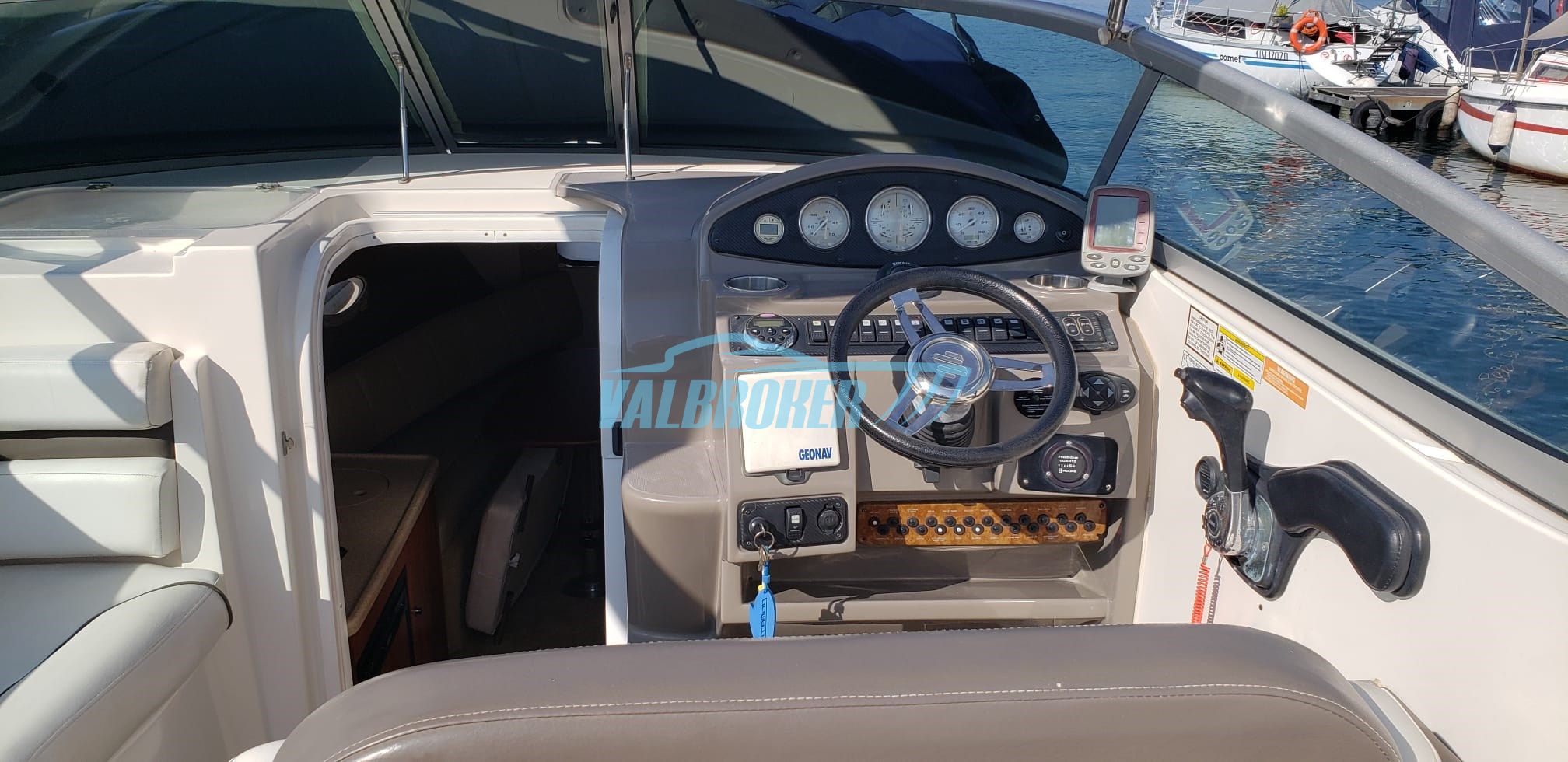 Rinker RINKER 280 · 2007 in vendita in Altra zona — foto 8