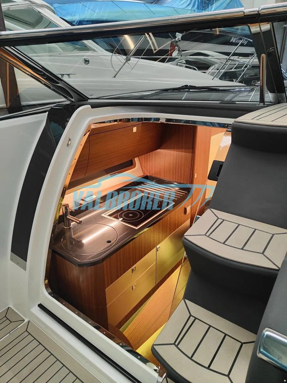 Windy Boats 32 Grand Zonda RS · 2024 for sale in Other area — photo 5