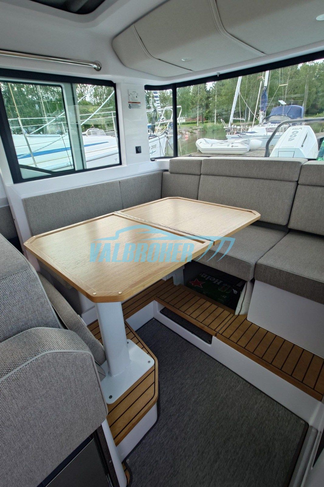 Axopar 37 XC Cross Cabin · 2025 zu verkaufen – Andere Region — Foto 6